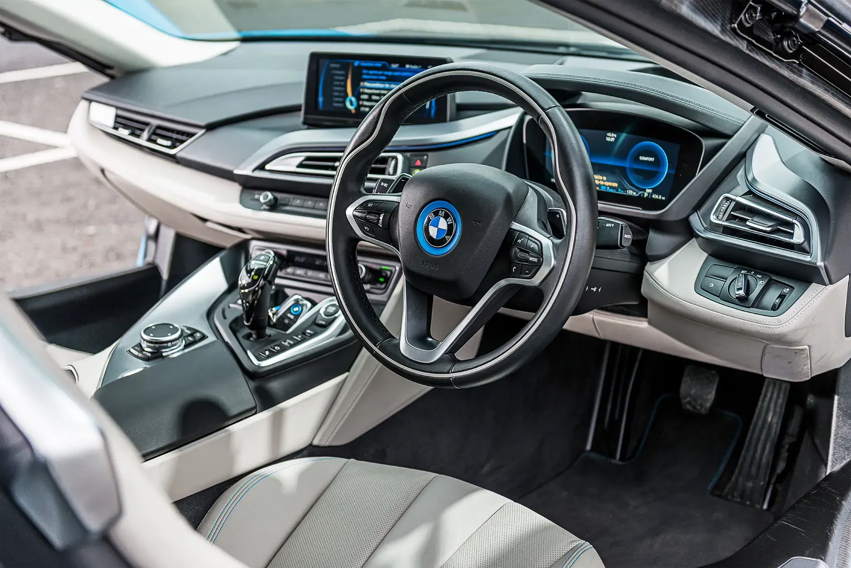 I8