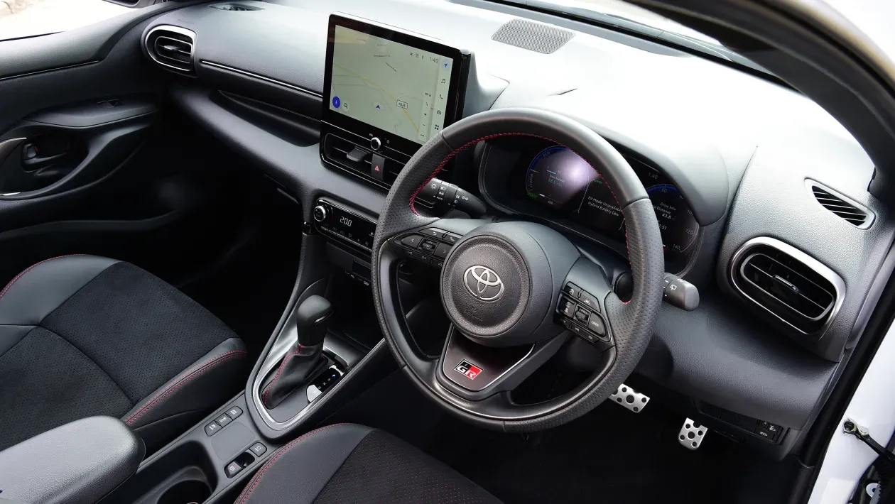 Yaris Inter