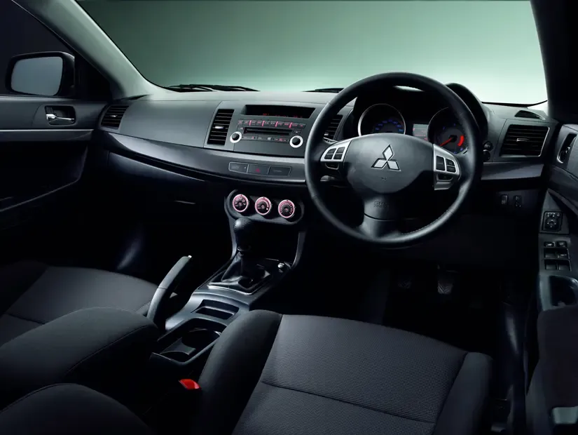Lancer Inter