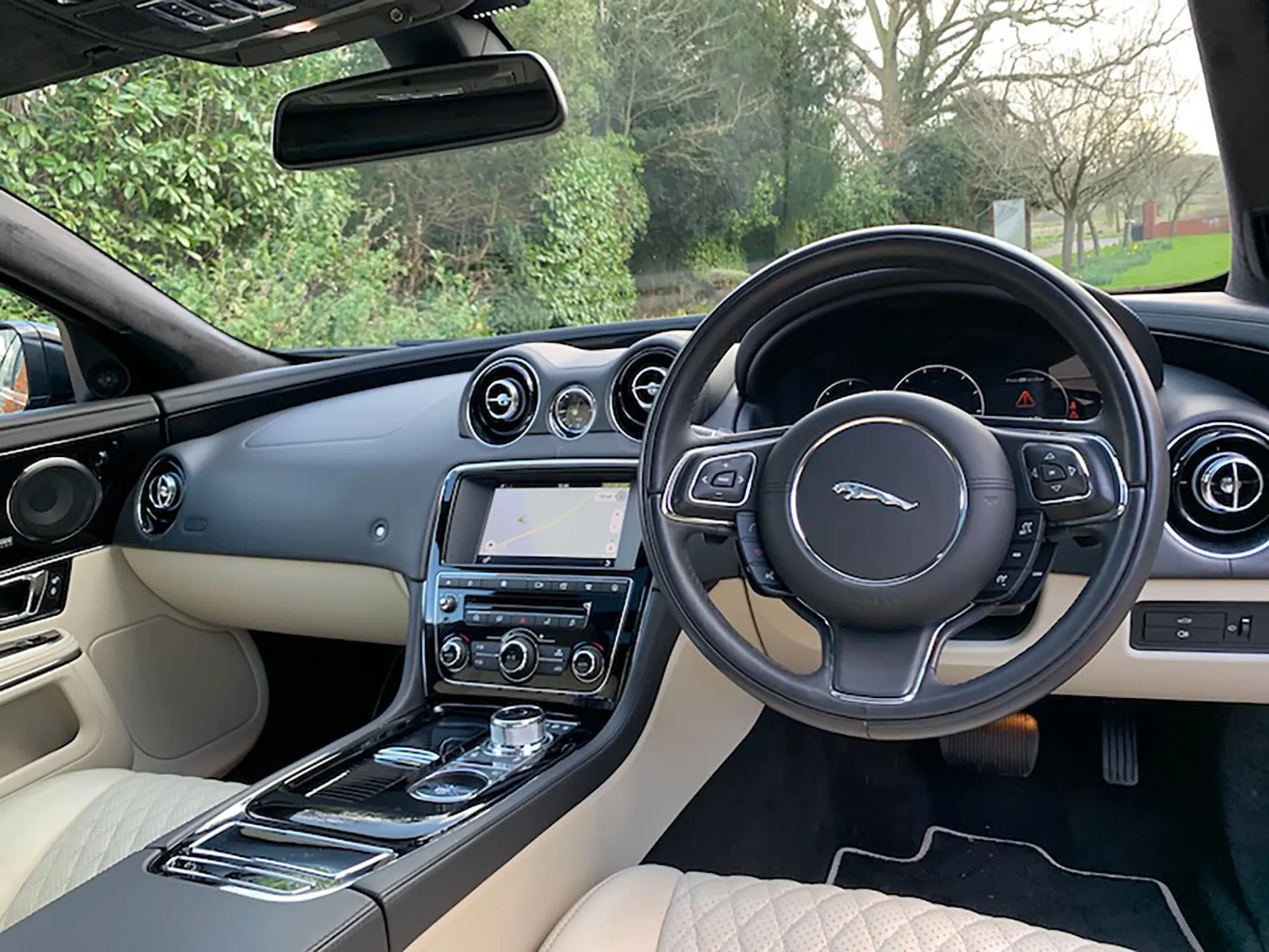 Xj