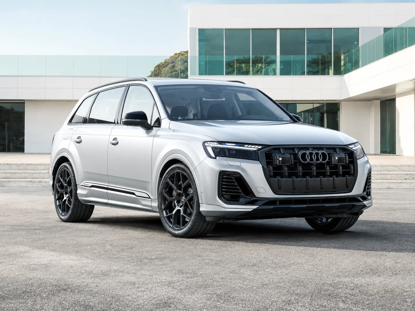 Q7