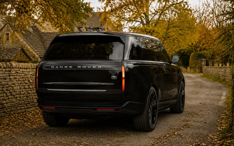 Which Range Rover to Hire: Vogue, Sport, Velar or SV?